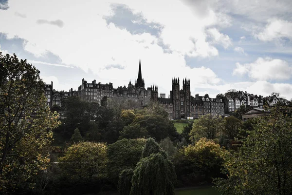 Edifici Storici Parco Verde Edimburgo Scozia — Foto Stock