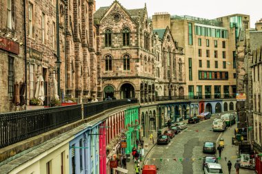 Victoria Caddesi, Edinburgh 'da Grassmarket' e bağlanan bir ortaçağ caddesi. Popüler turistik eğlence ve alışveriş merkezi. Edinburgh, İskoçya İngiltere