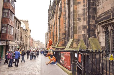 Edinburgh, İskoçya, İngiltere 'deki Royal Mile' daki binalar 