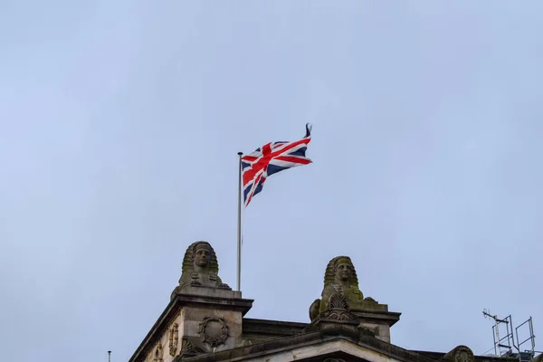 Прапор Сполученого Королівства Історичній Будівлі Вулиці Единбурзі Шотландія — стокове фото