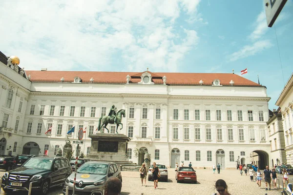 Kilátás Josefsplatz Köztérre József Császár Emlékművével Hofburg Palota Közelében Bécs — Stock Fotó