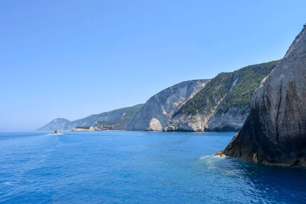 Muhteşem turkuaz deniz ve Lefkada adasının güzel plajları