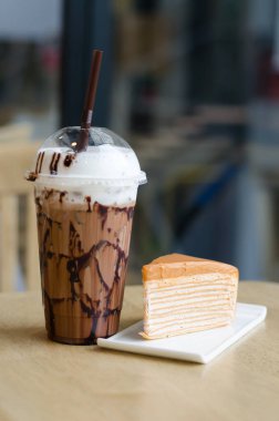 Dondurmalı çikolatalı krema. 