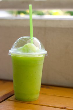 Plastik Bardakta Guava Suyu