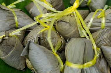 Ba-Jang, geleneksel Çin yemekleri pirinç ve mısır gevreğinden yapılır..