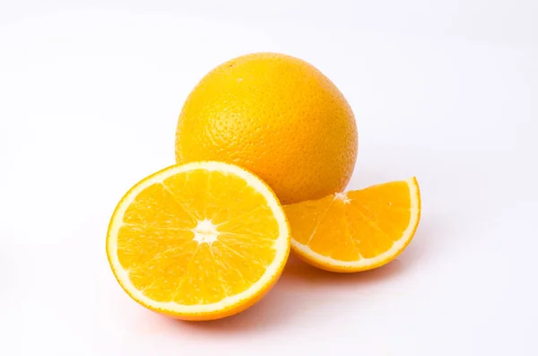 Narancs Gyümölcs Fehér Alapon — Stock Fotó