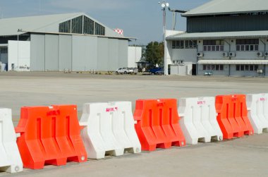 Otoparkta bariyer var.