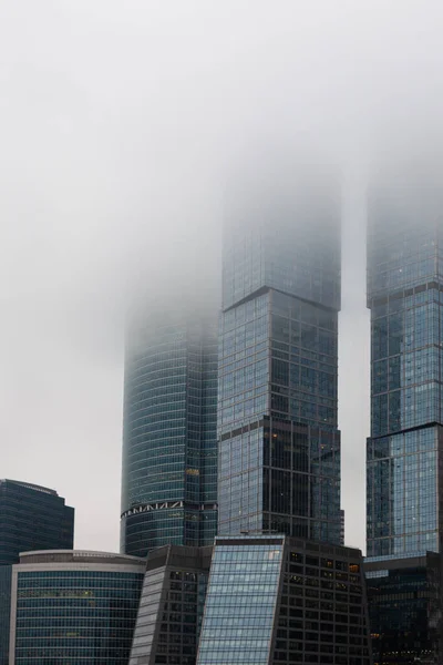 Moskou Rusland 2020 Residentieel Complex Moskou Stad Mist Wolkenkrabbers Mist — Stockfoto