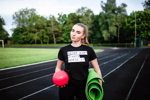 Zdravý Sportovní Životní Styl Atletická Mladá Žena Sportovních Šatech Dělá — Stock fotografie