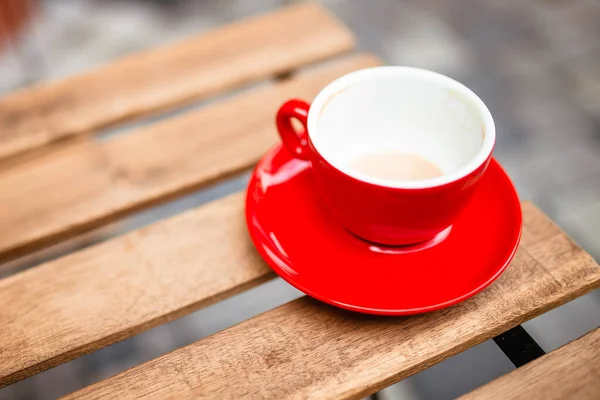 Heißer Kaffee Mit Latte Art Einer Weißen Tasse Mit Untertassen — Stockfoto