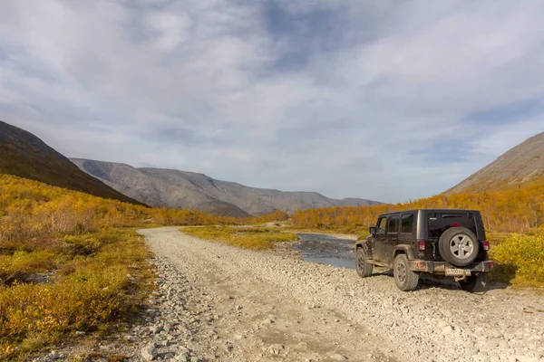 Półwysep Kolski Murmansk Region Federacja Rosyjska Września 2018 Czarny Jeep — Zdjęcie stockowe