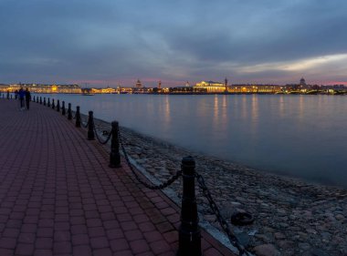 güzel gün batımı, St. Petersburg. Rusya