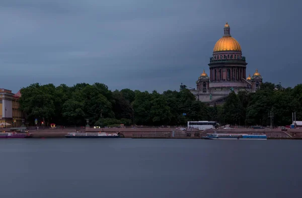 Noite Chuvosa São Petersburgo Rússia — Fotografia de Stock