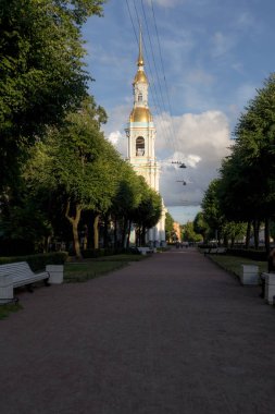 St. Petersburg 'daki St. Nicholas Katedrali 'nin çan kulesi. Rusya