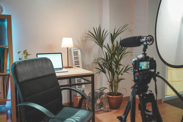 Nos Bastidores Casa Filmando Set Com Câmera Relâmpago Configuração Incrível — Fotografia de Stock