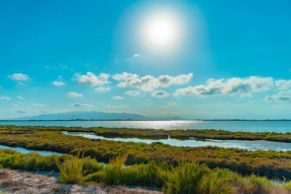 Pôr Sol Sobre Baía Terras Húmidas Fundo Relaxante Paisagem Colorida — Fotografia de Stock