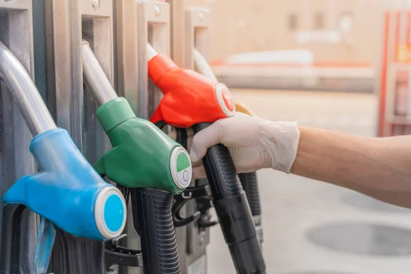 Coronavirus Close Car Refueling Petrol Station Man Rubber Gloves Pumping — Stock Photo, Image