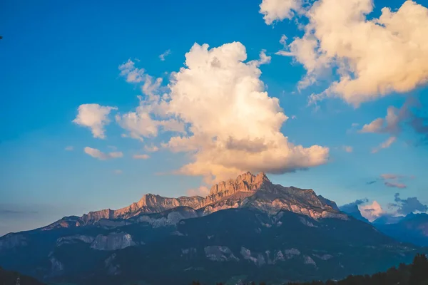 Vista Colorida Pôr Sol Glaciar Montanha Mont Blanc Atracção Turística — Fotografia de Stock