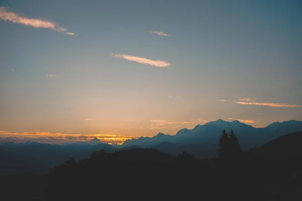 Vista Colorida Pôr Sol Glaciar Montanha Mont Blanc Atracção Turística — Fotografia de Stock