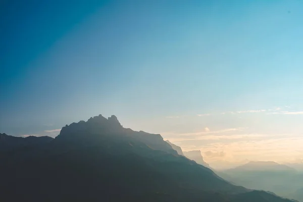 Vista Colorida Pôr Sol Glaciar Montanha Mont Blanc Atracção Turística — Fotografia de Stock