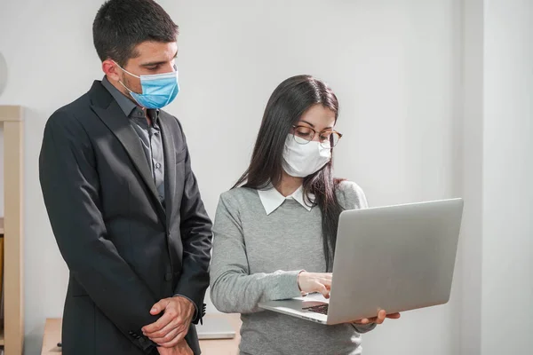 Coronavirus Business Workers Wearing Protective Mask White Background Business Workers — Stock Photo, Image