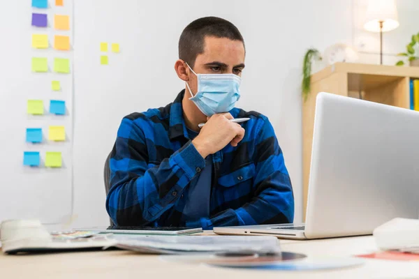 Casual Business Man Startup Office Working Laptop Face Mask Because — Stock Photo, Image