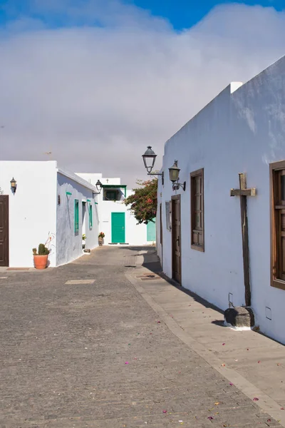 Улицы Вилла Тегисе Лансароте Испания Традиционные Дома Канарах — стоковое фото