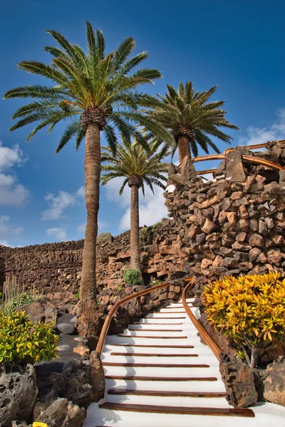 Lanzarote / İspanya - 30 Eylül 2020: Jameos del Agua, Lanzarote, Kanarya Adaları, İspanya