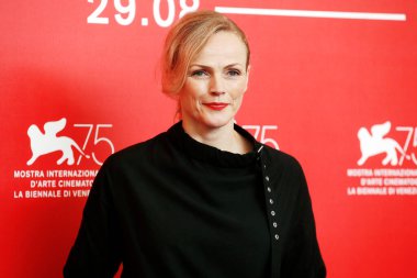 Maxine Peake, 1 Eylül 2018 'de Venedik, İtalya' da düzenlenen 75. Venedik Film Festivali sırasında 'Peterloo' adlı filmin fotoğraf çağrısına katıldı.. 