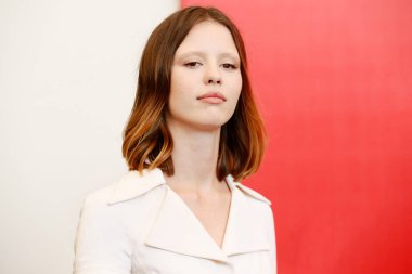 Venedik, İtalya - 1 Eylül 2018 'de Venedik, İtalya' da düzenlenen 75. Venedik Film Festivali sırasında Mia Goth, Suspiria adlı filmin fotoğraf çağrısına katıldı..