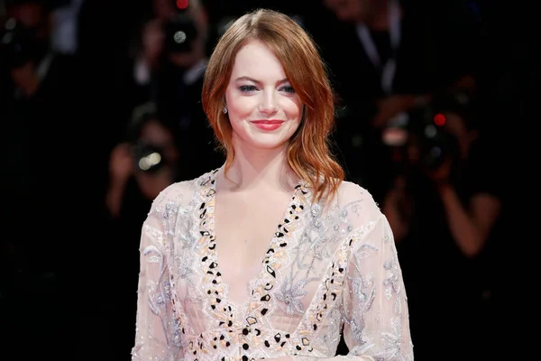 Venice Italy August Emma Stone Walks Red Carpet Movie Favourite — Stock Photo, Image