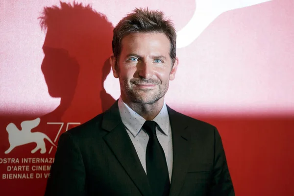 Venice Italy Αυγουστου Bradley Cooper Παρευρίσκεται Στη Φωτογράφιση Της Ταινίας — Φωτογραφία Αρχείου