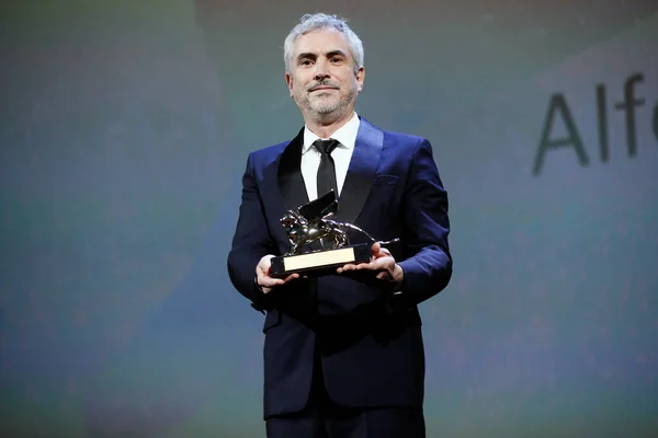 Venedig Italien September Alfonso Cuaron Erhält Den Goldenen Löwen Für — Stockfoto