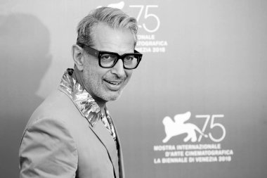 Jeff Goldblum, 30 Ağustos 2018 'de Venedik Film Festivali sırasında İtalya' nın Venedik kentinde düzenlenen 