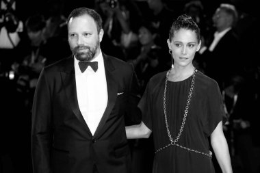 30 Ağustos 2018 'de Venedik Film Festivali' nde Yorgos Lanthimos ve Ariane Labed 