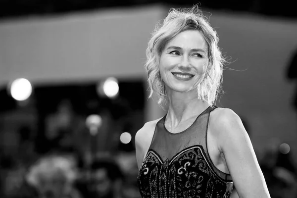 Venice Italy September Naomi Watts Walks Red Carpet Movie Suspiria — Stock Photo, Image