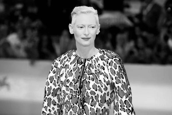 Venice Itálie Září Tilda Swintonová Kráčí Červeném Koberci Filmu Eternity — Stock fotografie