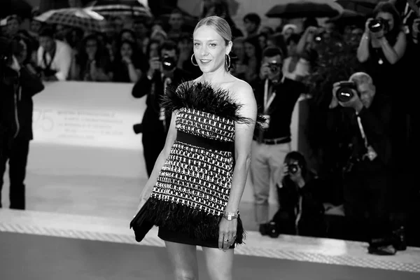 Venecia Italia Septiembre Chloe Sevigny Camina Por Alfombra Roja Película —  Fotos de Stock