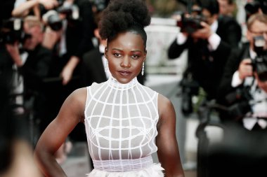 Lupita Nyong 'o, 10 Mayıs 2018' de Fransa 'nın Cannes kentinde düzenlenen 71. Cannes Film Festivali' nde 