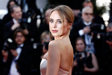Kimberley Garner, 12 Mayıs 2018 'de Cannes, Fransa' da düzenlenen 71. Cannes Film Festivali sırasında 