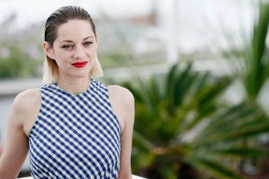 Marion Cotillard, 12 Mayıs 2018 'de Cannes, Fransa' da düzenlenen 71. Cannes Film Festivali sırasında Melek Yüz 'ün fotoğraf çağrısına katıldı..