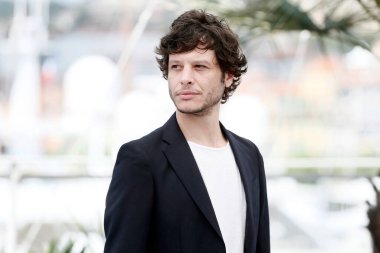 Yönetmen Luis Ortega 11 Mayıs 2018 'de Fransa' nın Cannes kentinde düzenlenen 71. Cannes Film Festivali sırasında 'El Angel' ın fotoğraf çağrısına katıldı..