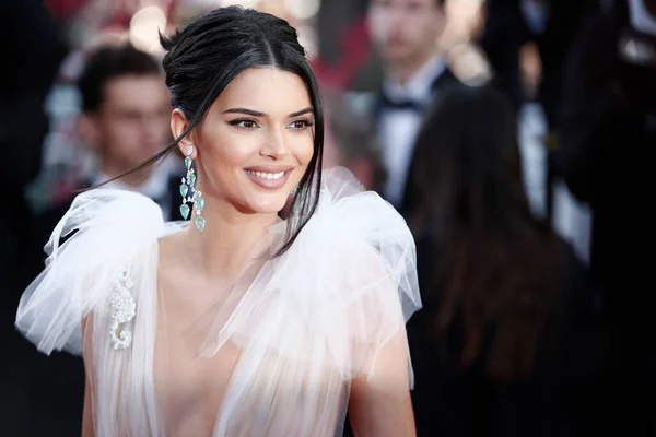 Cannes Francie Května Kendall Jenner Zúčastní Projekce Dívky Slunce Během — Stock fotografie