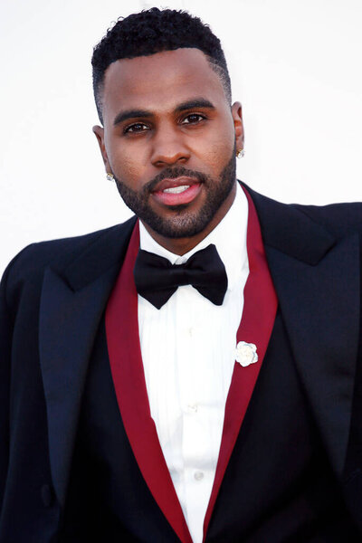 CAP D'ANTIBES, FRANCE - MAY 17: Jason Derulo arrives at the amfAR Gala Cannes 2018 at Hotel du Cap-Eden-Roc on May 17, 2018 in Cap d'Antibes, France.