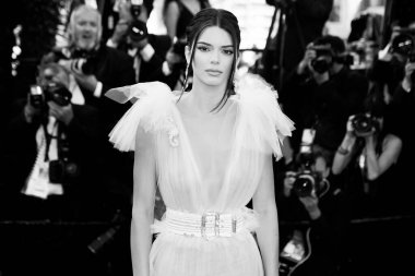 Kendall Jenner, 12 Mayıs 2018 'de Cannes, Fransa' da düzenlenen 71. Cannes Film Festivali sırasında 
