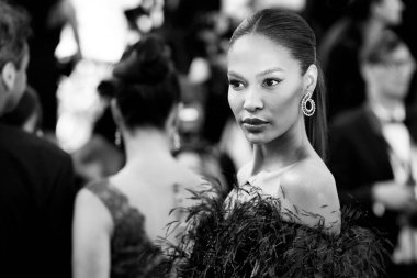 Joan Smalls, 12 Mayıs 2018 'de Cannes, Fransa' da düzenlenen 71. Cannes Film Festivali sırasında 