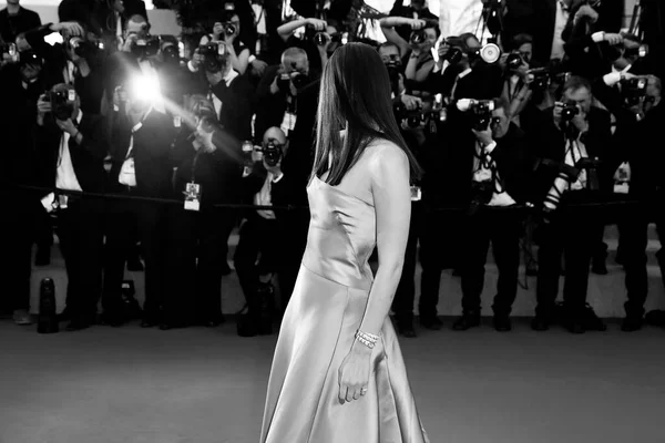 Cannes France May Bella Hadid Attends Premiere Ash Purest White — Stock Photo, Image