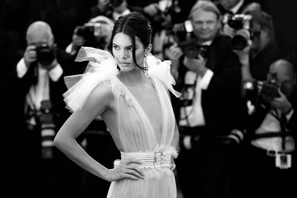 Cannes Frankrijk Mei Kendall Jenner Neemt Deel Aan Vertoning Van — Stockfoto