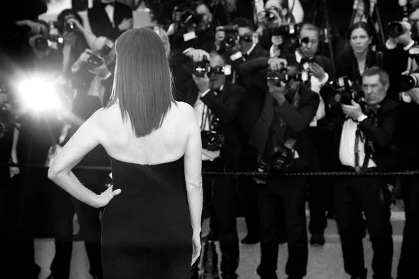 Cannes Francia Mayo Actriz Julianne Moore Asiste Proyección Yomeddine Durante — Foto de Stock