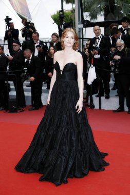Emily Beecham, 17 Mayıs 2019 'da Cannes, Fransa' da düzenlenen 72. Cannes Film Festivali sırasında 